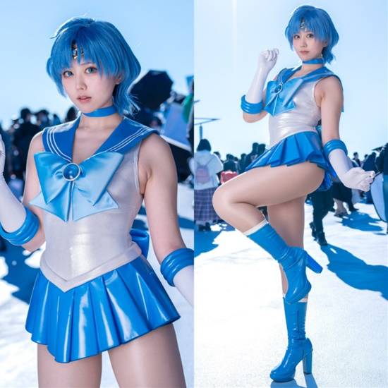 樱花妹COS《美少女战士》 胶衣美腿紧裹丰满上身